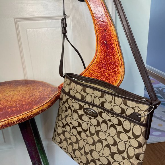 Coach Crossbody Shoulder Bag - Picture 6 of 6